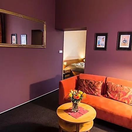Hron Hotell Náchod