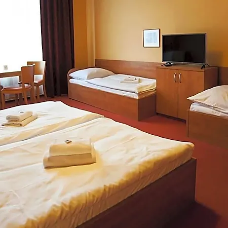 Hron Hotell Náchod