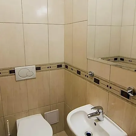 Hron Hotell 4*