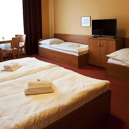 Hron Hotel