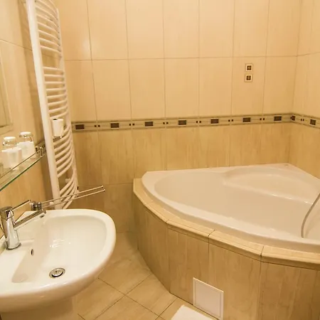 Hron Hotell Náchod