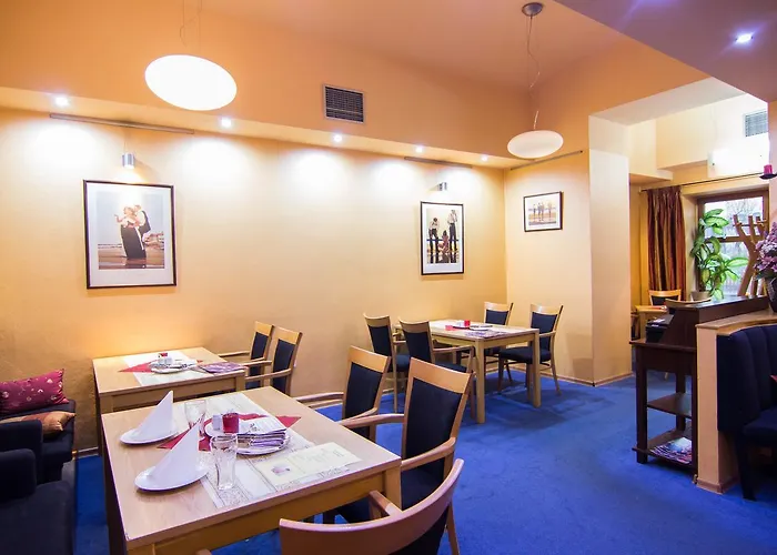 Hron Hotel 4*